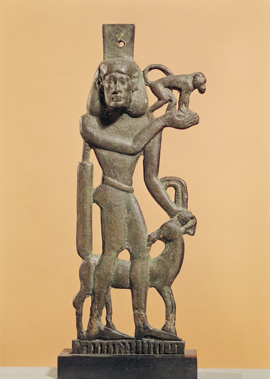Beeld van een man die een aap vasthoudt met een steenbok die zijn knie likt, Saïtische periode door Egyptian 26th Dynasty