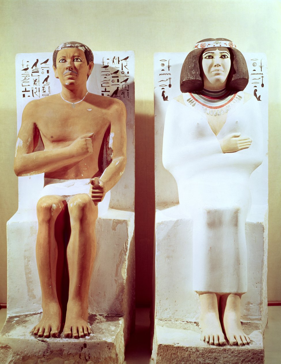 Rahotep en zijn Vrouw, Nofret, ca. 2620 v.Chr. door Egyptian 4th Dynasty