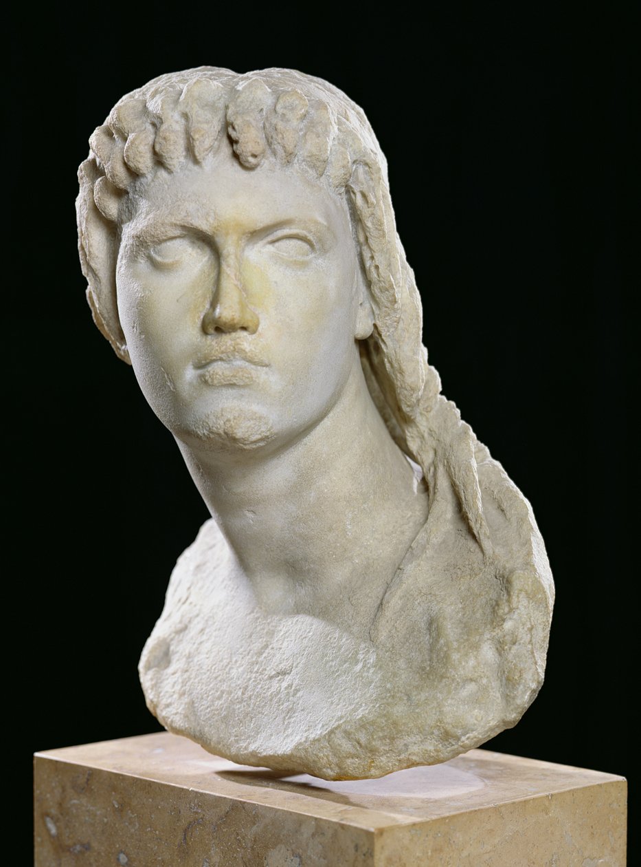 Buste van Cleopatra II (172-116 v.Chr.) of haar dochter Cleopatra III (141-101 v.Chr.) door Egyptian Ptolemaic Period