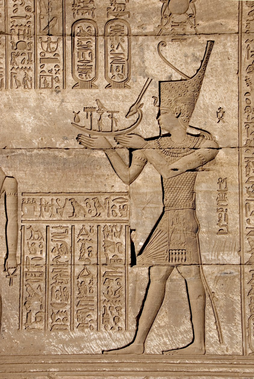 Egyptische oudheid: Romeinse mammisi ter herdenking van de geboorte van Ihy, zoon van Isis (detail) door Egyptian Ptolemaic Period