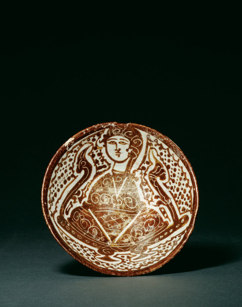 Fatimid rijke bruine glans figuurlijke kegelvormige kom door Egyptian School