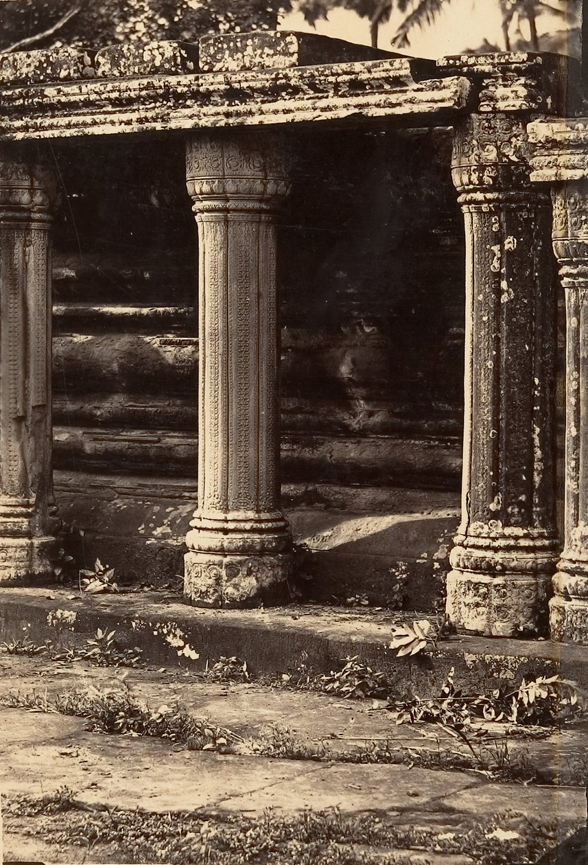 Grande Pagode - Colonnade van de Esplanade, 1866 door Emile Gsell