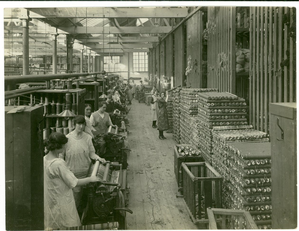 Axminster spoelinstelling, tapijtfabriek, 1923 door English Photographer