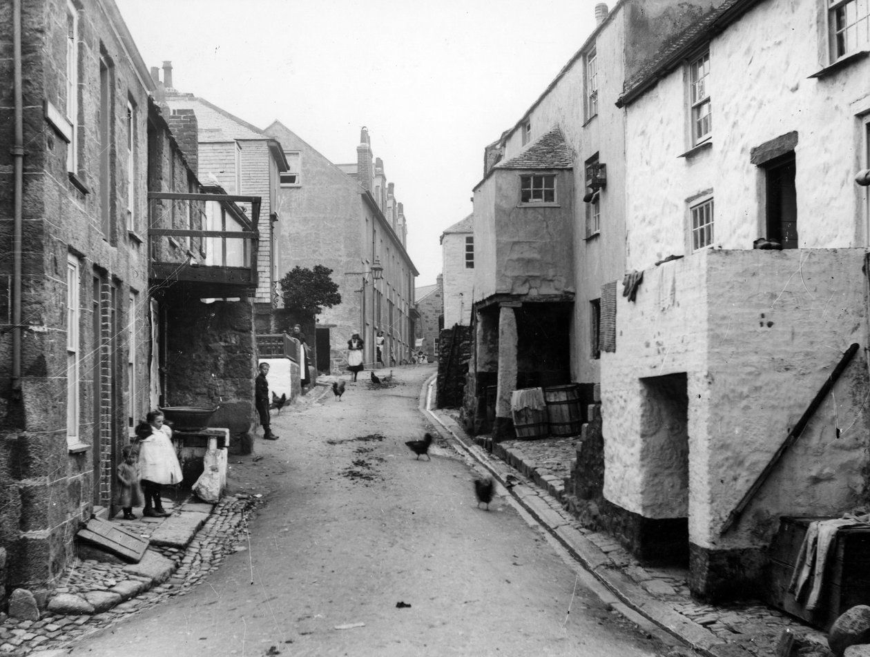 Back Road East, St Ives, c.1880-99 door English Photographer
