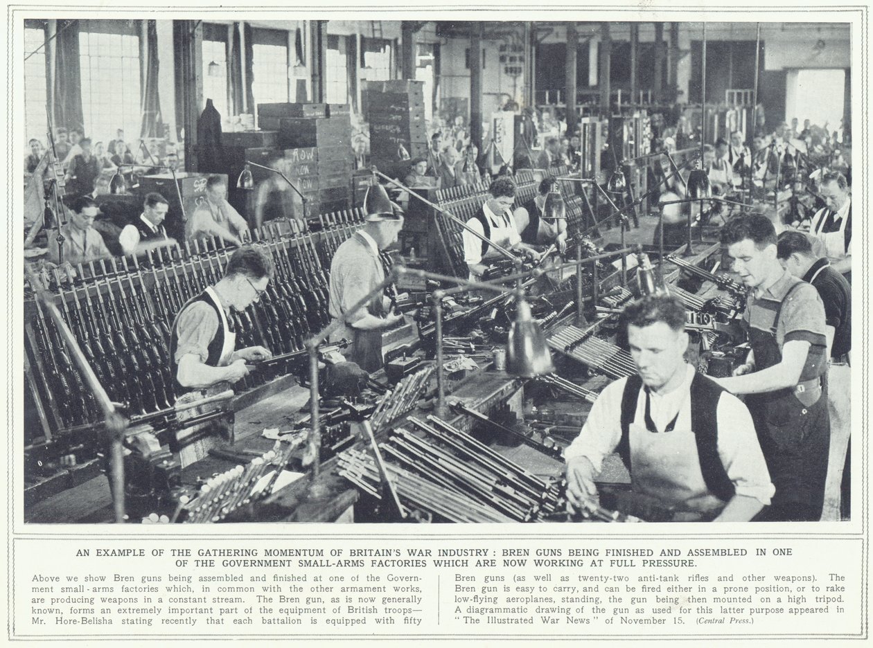 Bren-geweren worden afgewerkt en geassembleerd in een van de kleine wapenfabrieken van de overheid, uit The Illustrated War News, gepubliceerd op 22 november 1939 door English Photographer