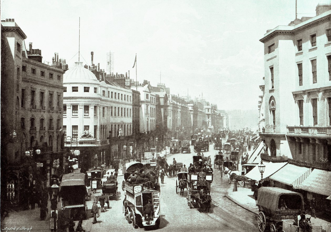 Regent Street, Londen, c.1900 door English Photographer