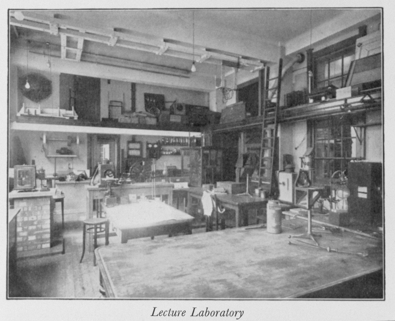 Royal Institution eerste verdieping collegezaal, jaren 1930 door English Photographer