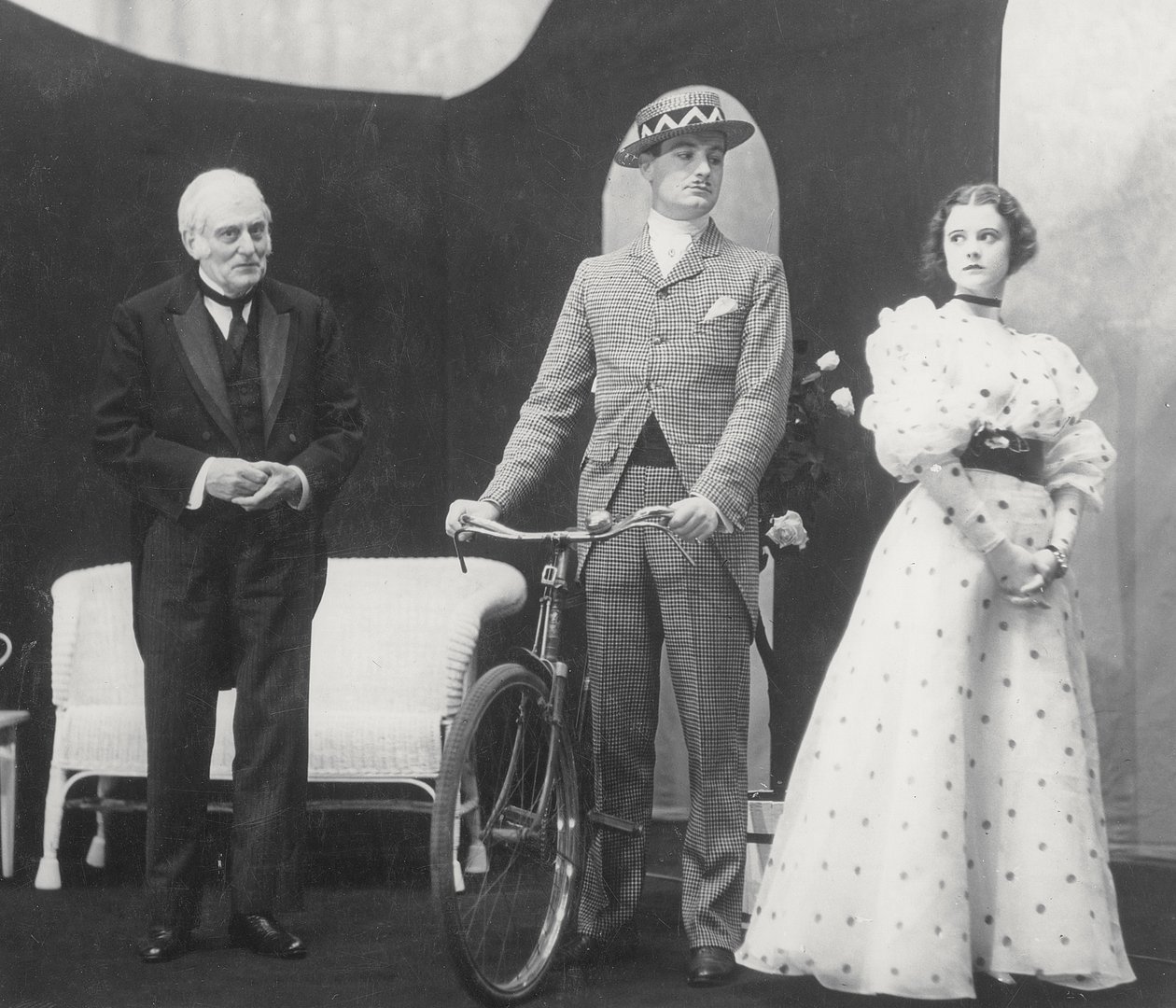 Scène uit Het belang van Ernst, door Oscar Wilde, in het Lyric Hammersmith, 7 juni 1930 door English Photographer