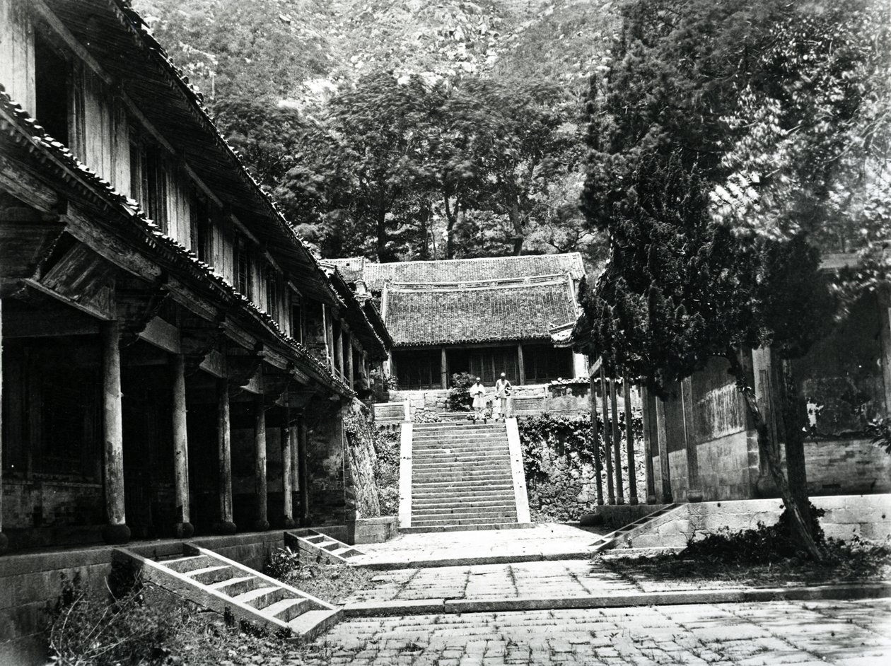 Tempel van Foo-Too, Chusan, c.1870s door English Photographer