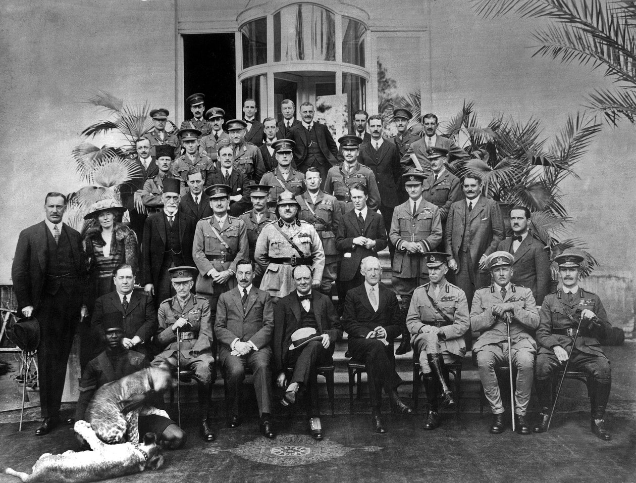 De Caïro Conferentie, 1921 door English Photographer