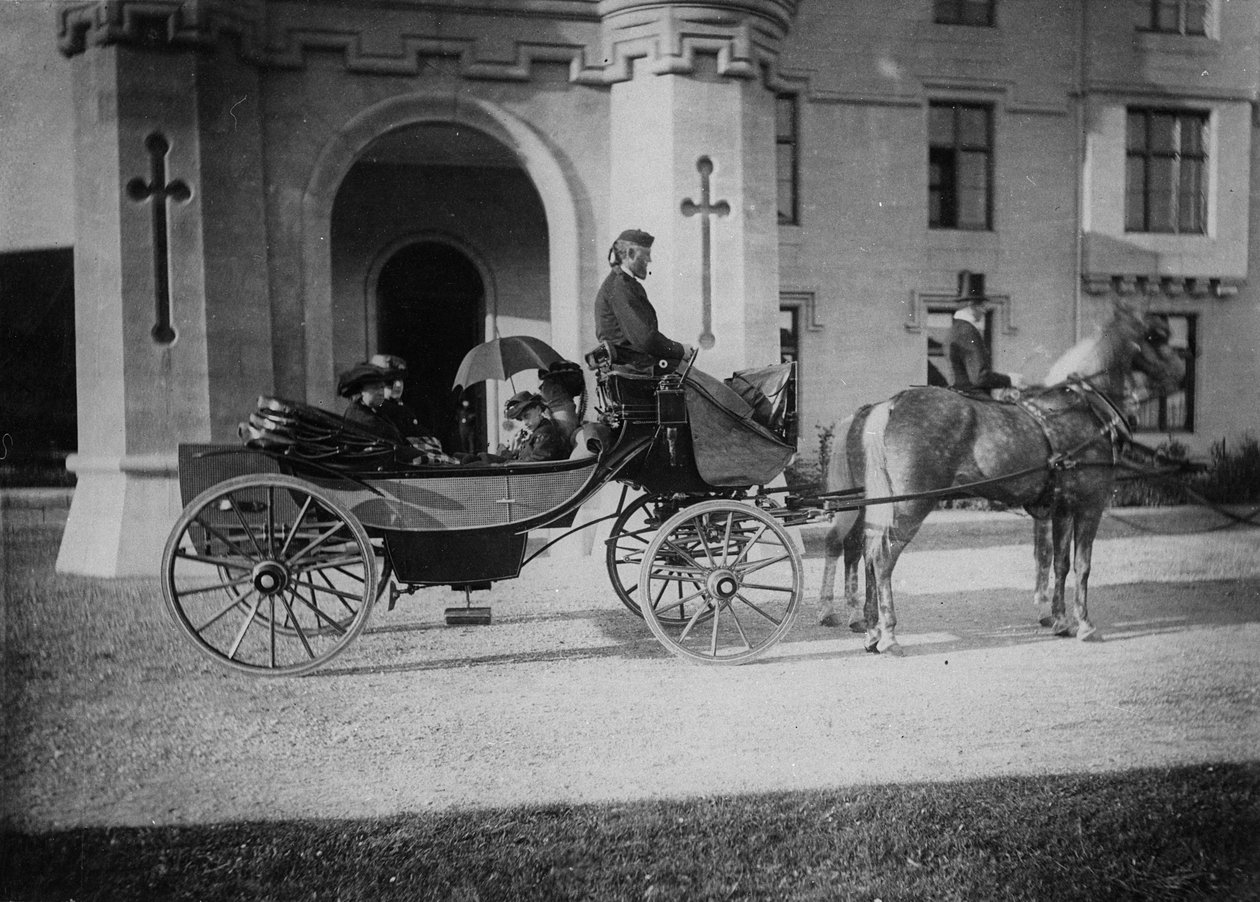 De koets van de koningin, Balmoral door English Photographer