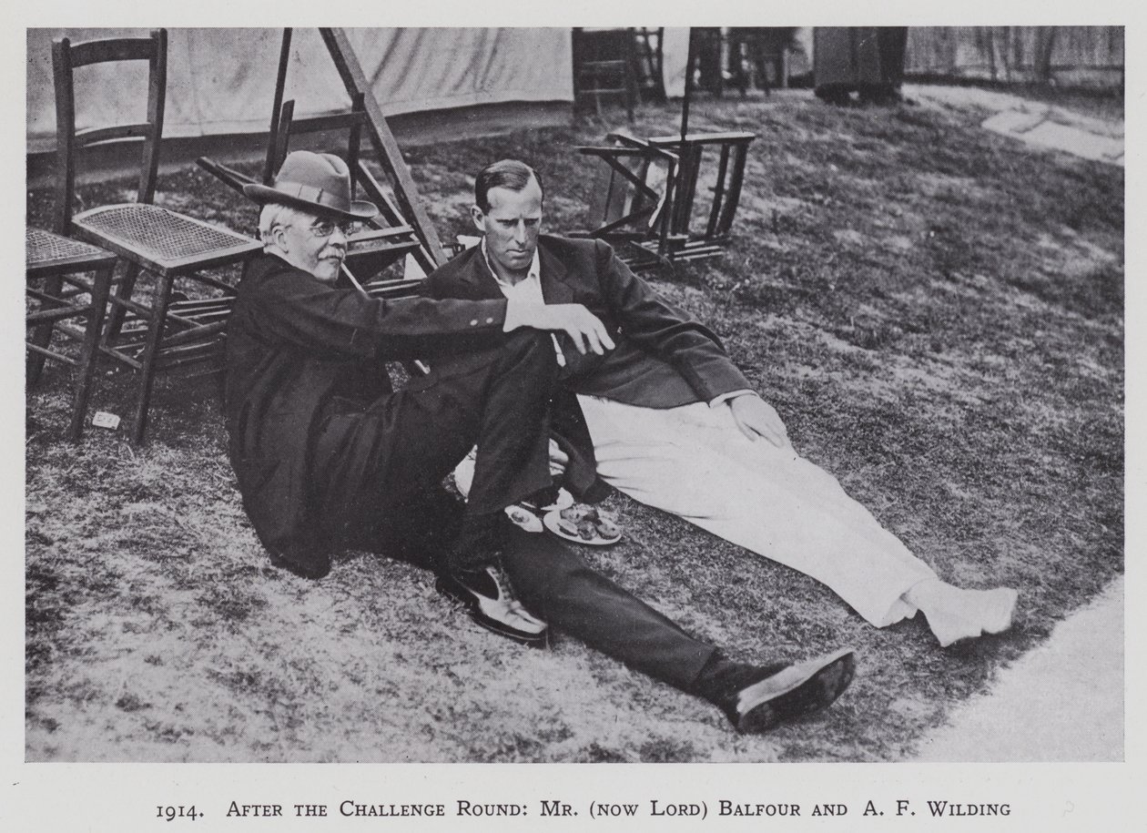 1914, Na de uitdagingsronde, Mr (nu Lord) Balfour en A F Wilding (z/w foto) door English Photographer