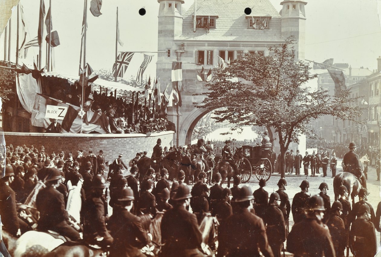 Blackwall Tunnel: praal als de Prins van Wales, later Koning Edward VII, en Prinses Alexandra de ceremoniële opening van de tunnel bijwonen, 1897 door English Photographer