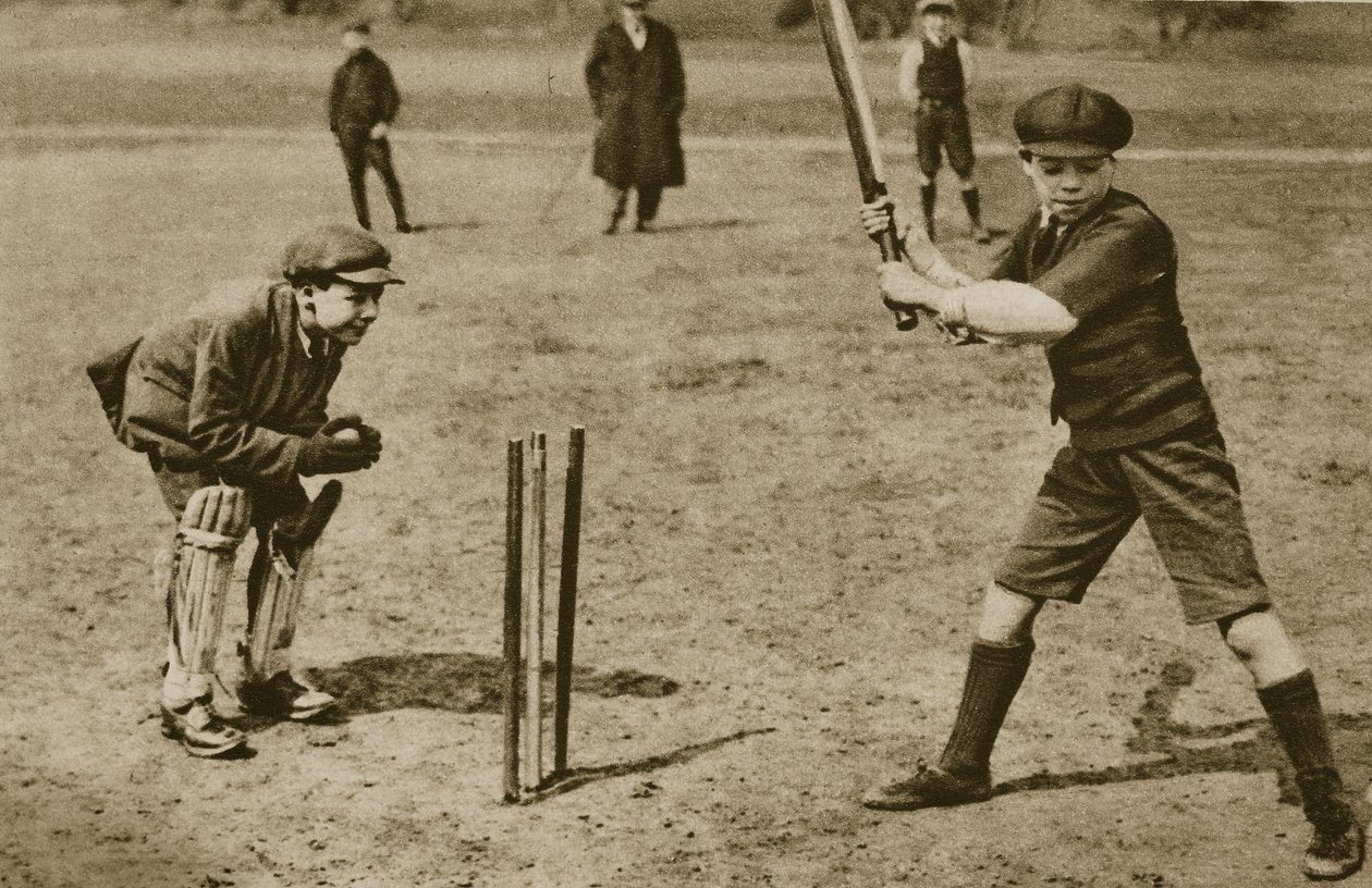 Jongens spelen cricket, Parliament Hill Fields door English Photographer