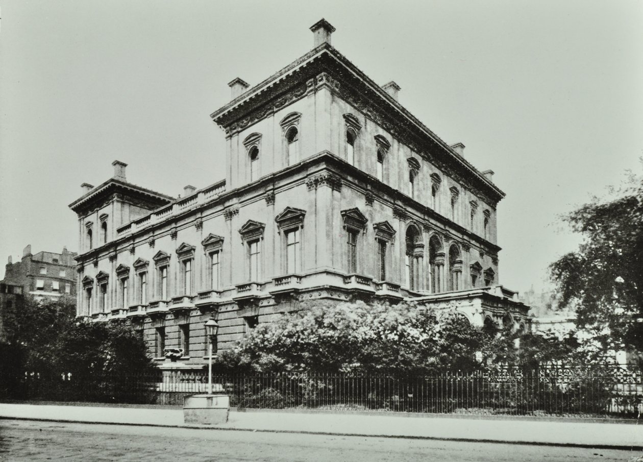 Dorchester House, Park Lane, Westminster, 1896 door English Photographer