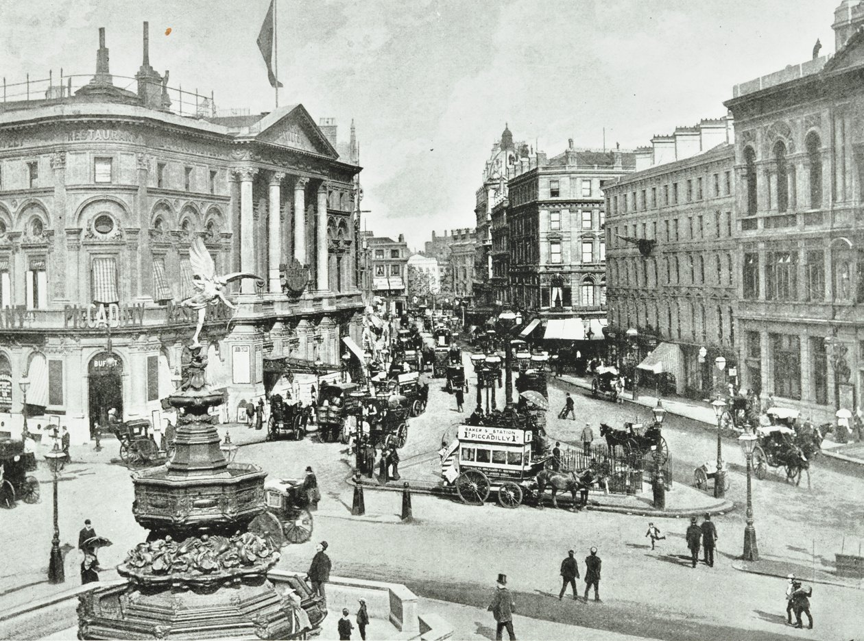 London Pavilion, Piccadilly Circus, Westminster: oostwaarts, 1896 door English Photographer
