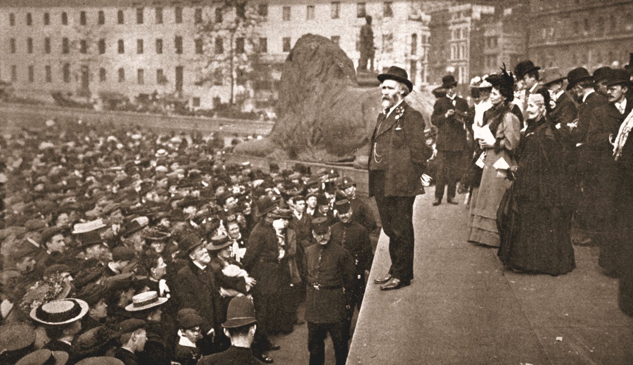 De heer Keir Hardie spreekt de eerste vrouwenkiesrecht demonstratie ooit gehouden op Trafalgar Square toe door English Photographer