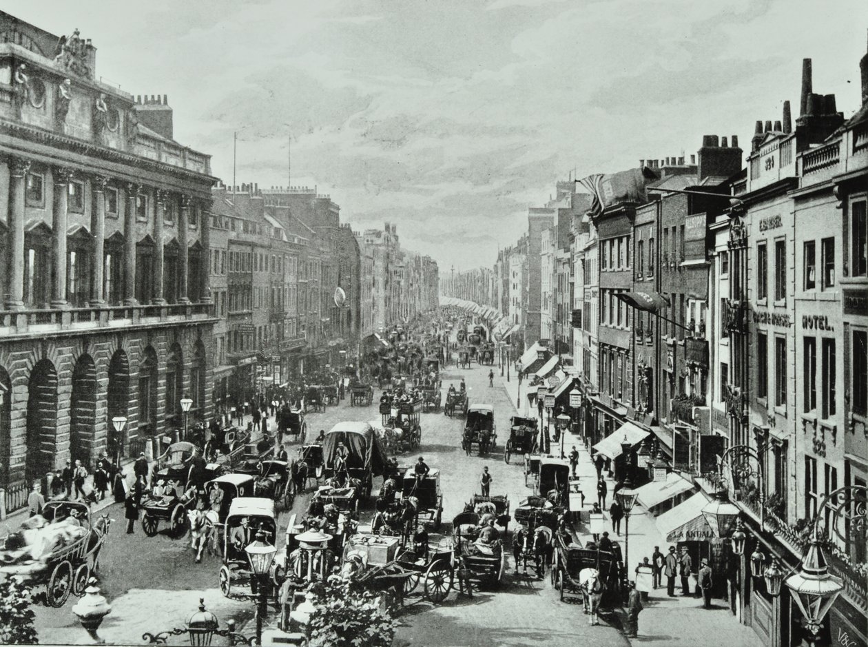 Somerset House, Strand, Westminster: westwaarts vanaf Saint Mary-le-Strand, 1895 door English Photographer