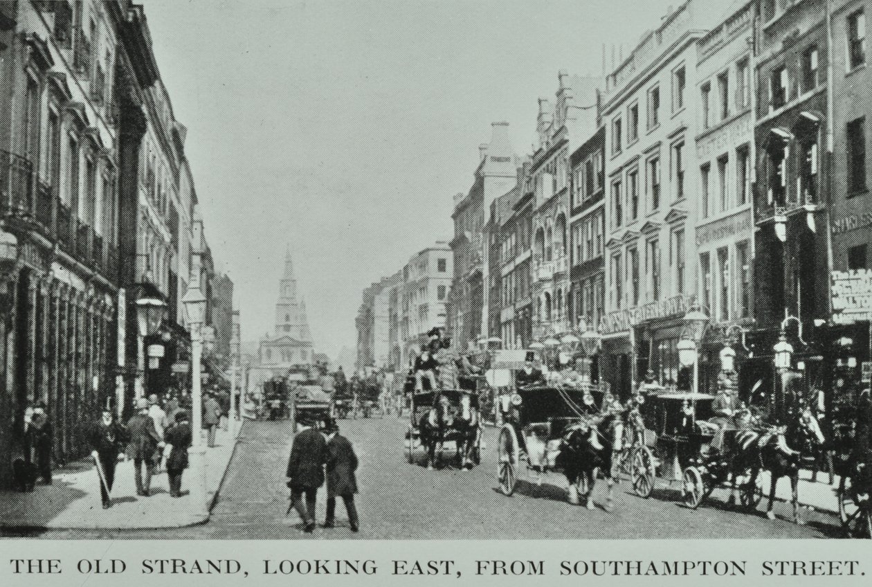 The Old Strand, oostwaarts vanaf Southampton Street, ca. 1890 door English Photographer