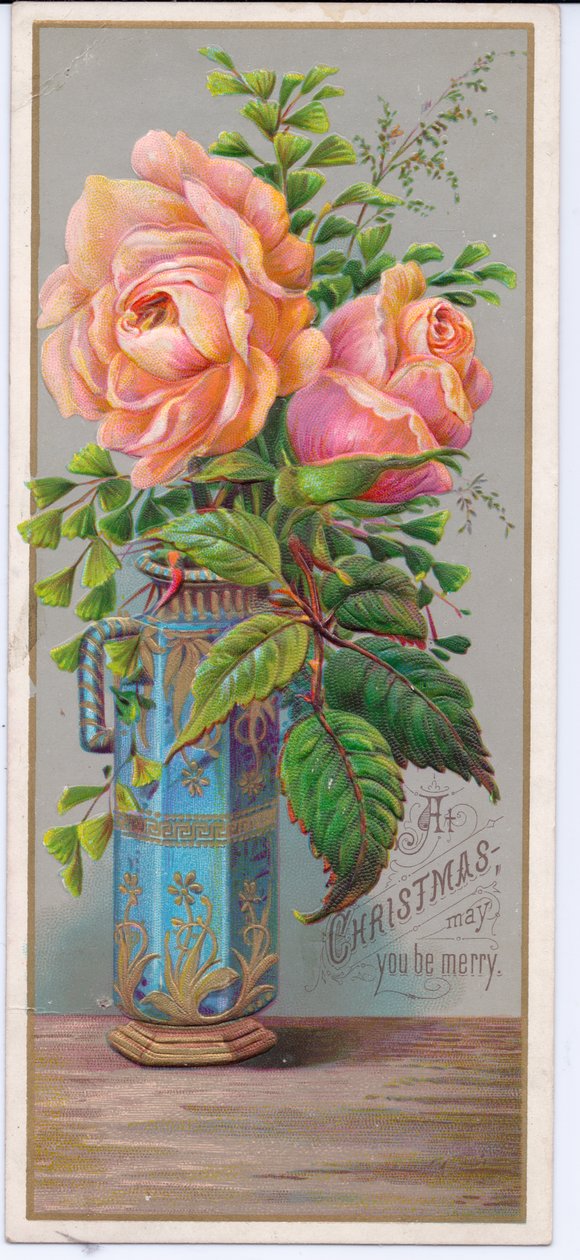 Een Victoriaanse kerstkaart met rozen in een blauwe vaas, ca. 1880 (kleurenlitho) door English School