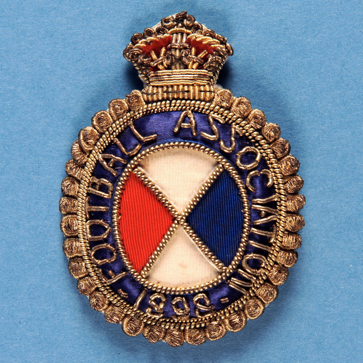 Badge van de Voetbalbond, 1898 door English School