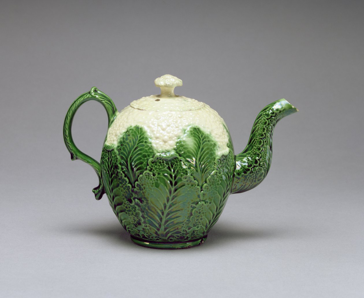Bloemkool theepot, uit Burlem, Staffordshire, ca. 1759-66 door English School