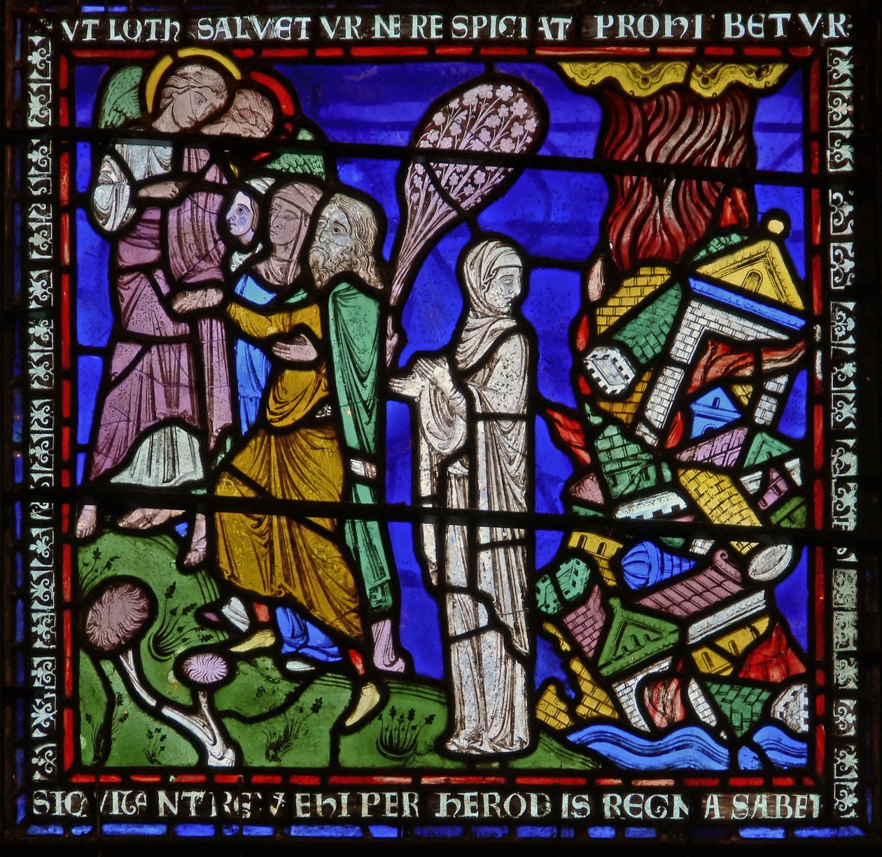 Detail van een van de Bijbelramen met de vrouw van Lot die achterom kijkt door English School