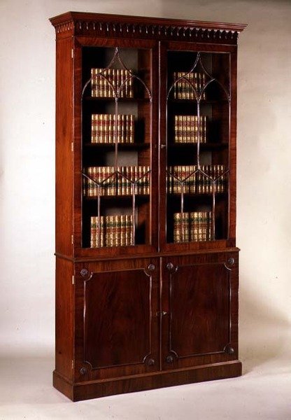 Boekenkast van George II door English School