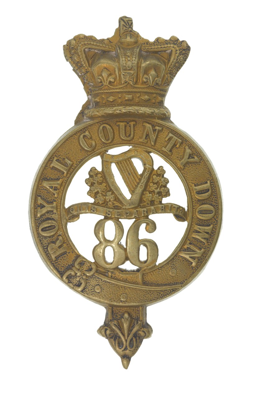 Glengarry badge door English School