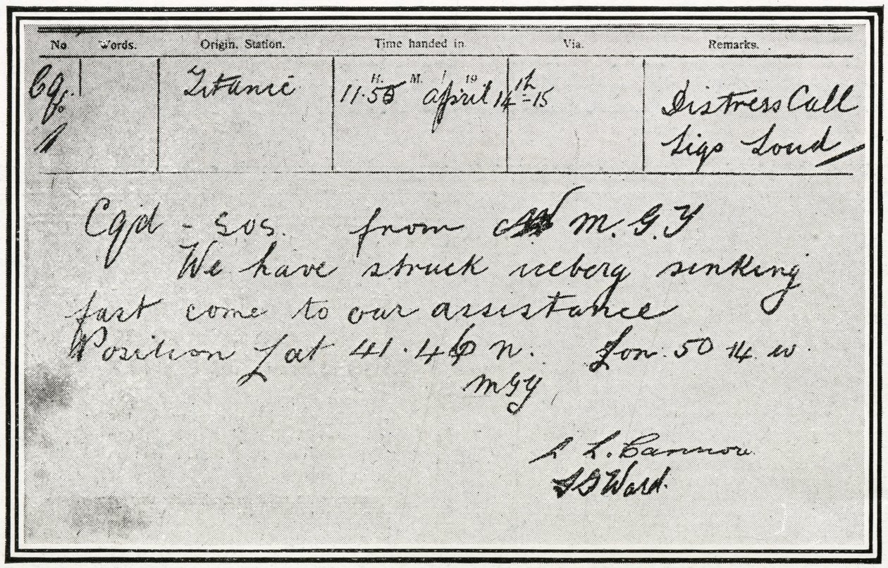 SOS-bericht ontvangen door de Russische stoomboot, Birma, ongeveer vijf minuten nadat de Titanic op 15 april 1912 een ijsberg raakte, uit "The Sphere", 04 mei 1912 door English School