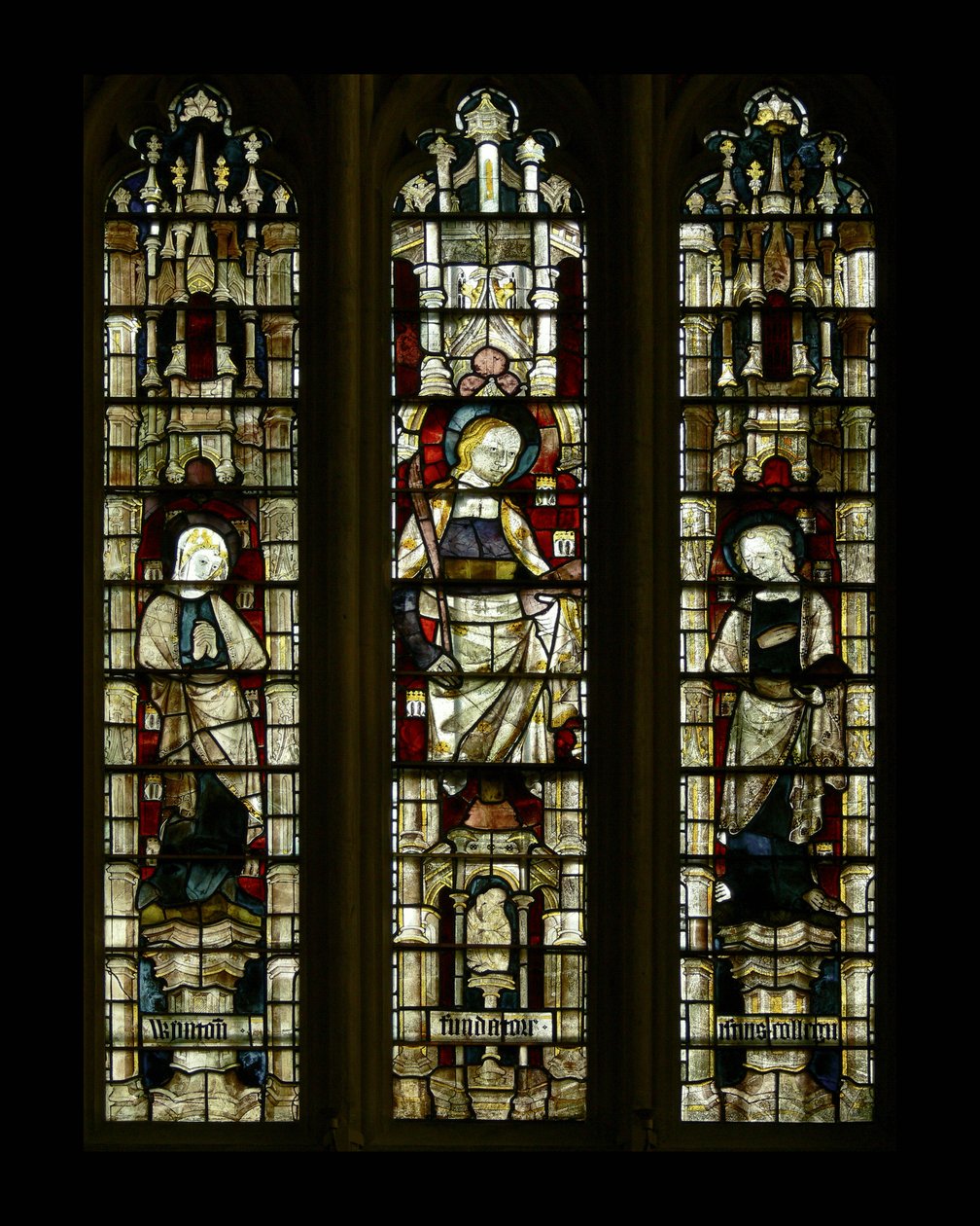St. Maria en St. Johannes met een samengestelde vrouwelijke heilige in het midden, laat 14e eeuw door English School
