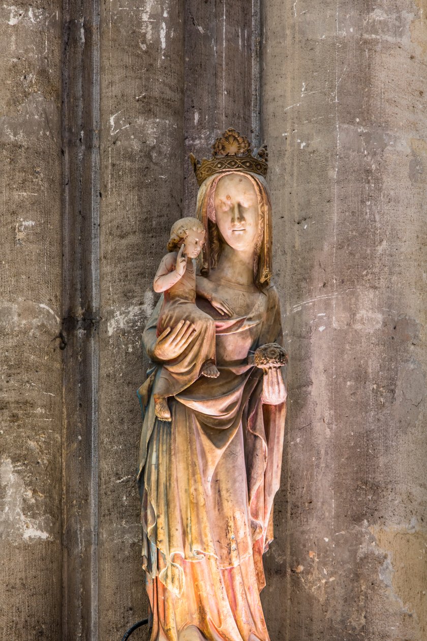 Maagd en kind bekend als Notre-Dame de la Nef.14e eeuw (Albast) door English School