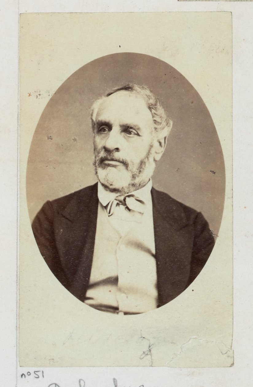 Delescluze Louis Charles (1809-1871). Journalist, hij kreeg wegens zijn democratische en sociaal-revolutionaire ideeën verschillende veroordelingen, boetes en gevangenisstraffen in Cayenne (1830). Gekozen in de Raad van de Commune, lid van het Comité door Etienne Carjat