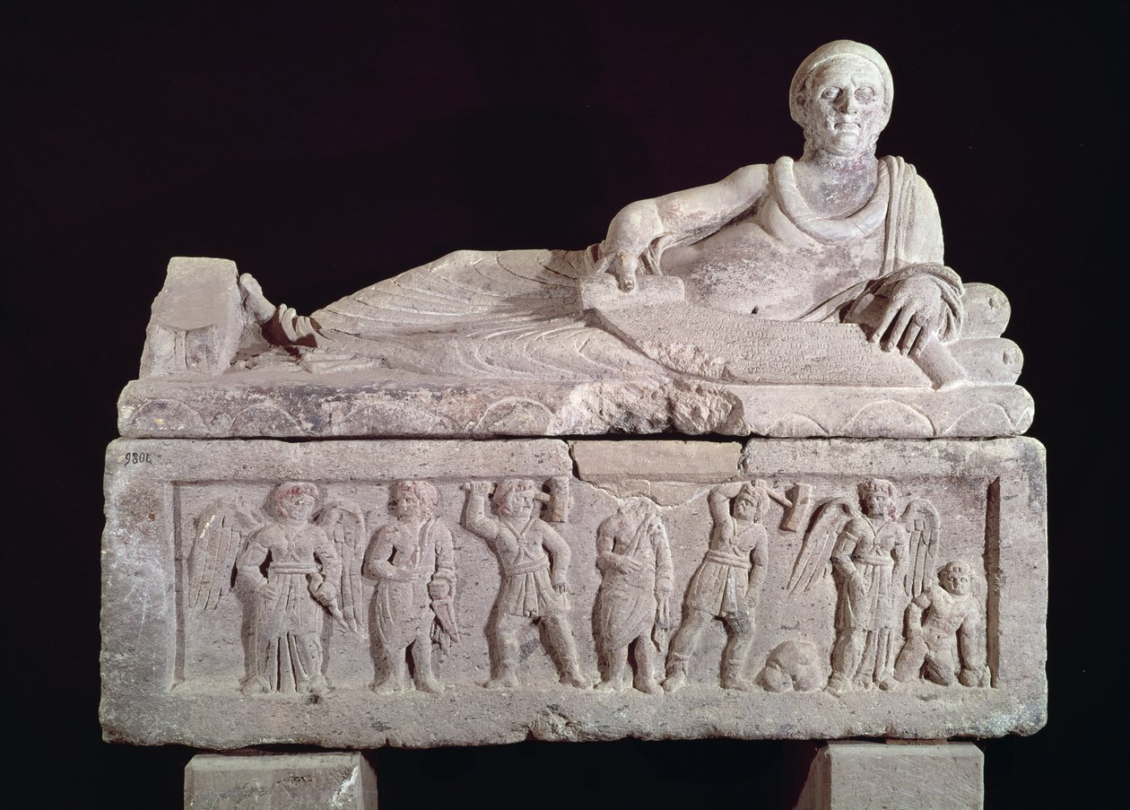 Sarcophagus van de magistraat Laris Pulena met een uitgerolde rol voor hem door Etruscan