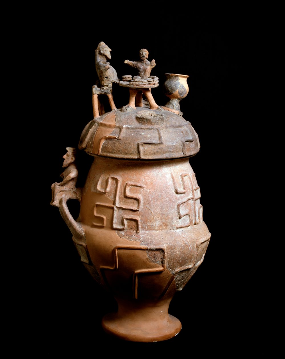 Etruskische beschaving, begrafenisritueel: cinerarium uit Montescudaio, Italië 650 v.Chr. door Etruscan