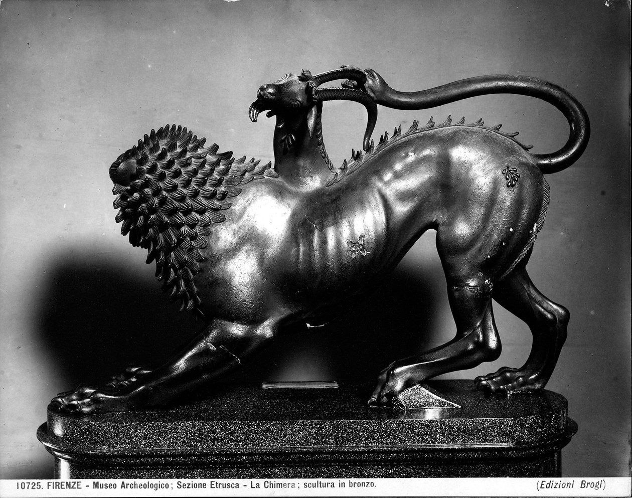 De gewonde Chimera van Bellerophon door Etruscan Etruscan