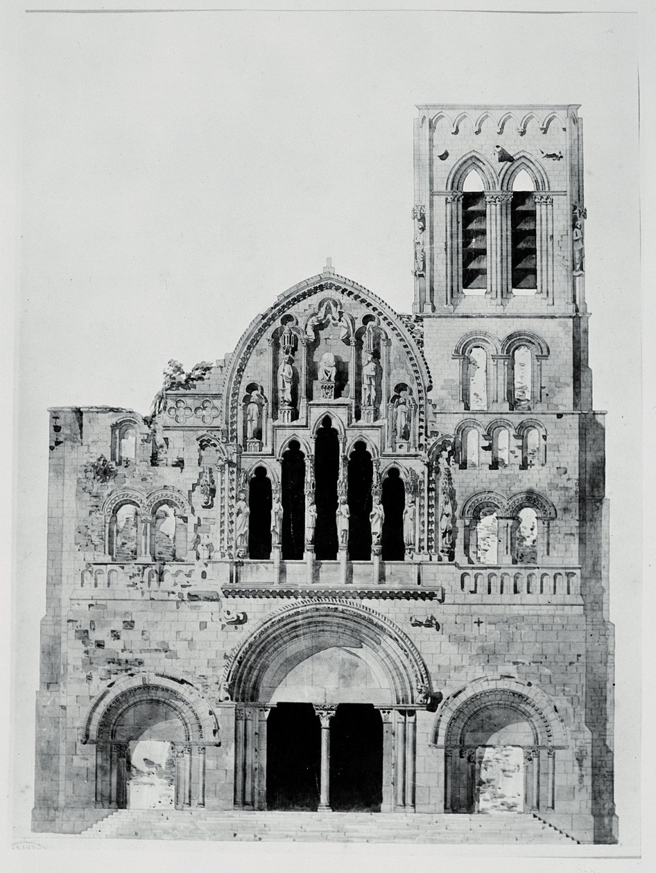 De gevel van La Madeleine de Vezelay door Eugene Emmanuel Viollet le Duc