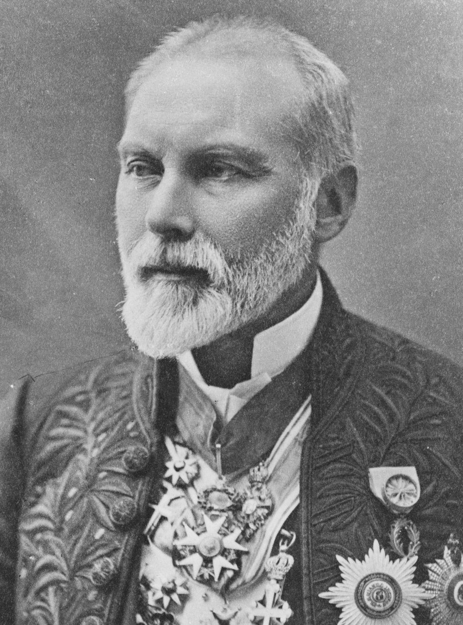 Portret van Eugène-Jean-Baptiste-Claude Guillaume door Eugene Pirou