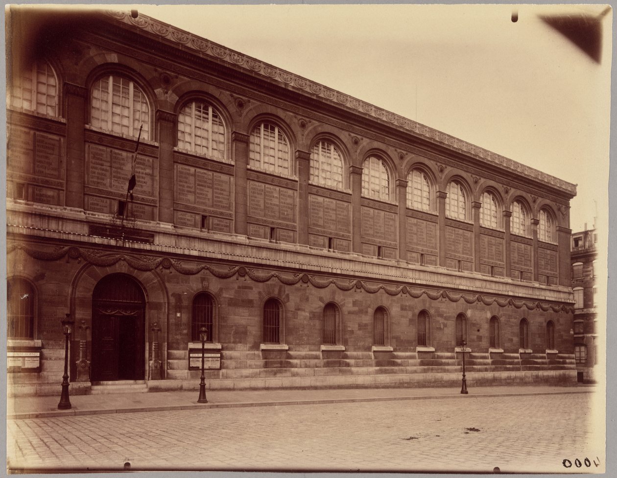 [Bibliothèque Sainte-Geneviève, Place du Panthéon] door Eugène Atget