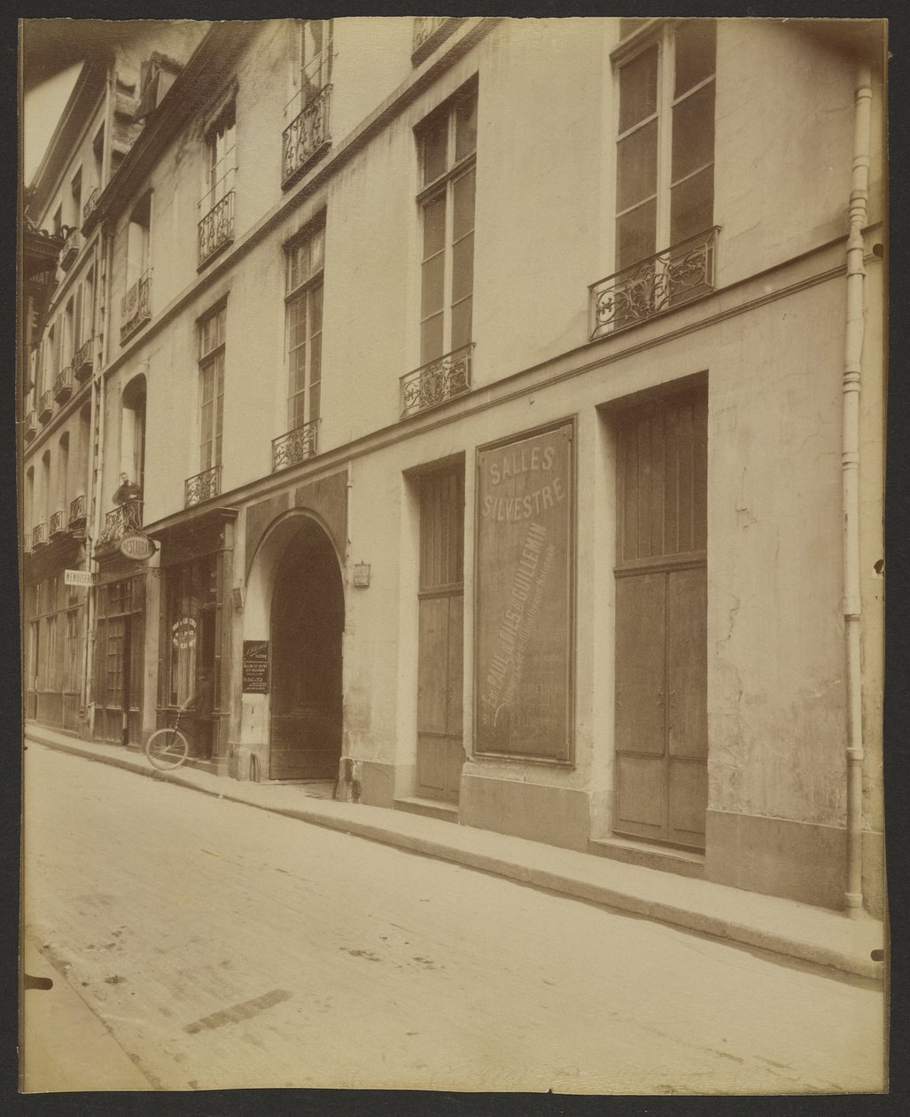 Hôtel de la Guillonière, 28 Rue des Bons-Enfants, Richelieu woonde er (1°) door Eugène Atget