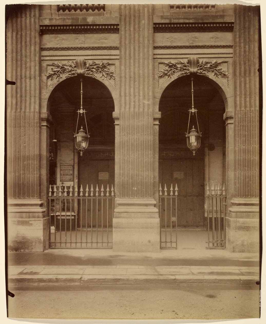 Palais-Royal door Eugène Atget