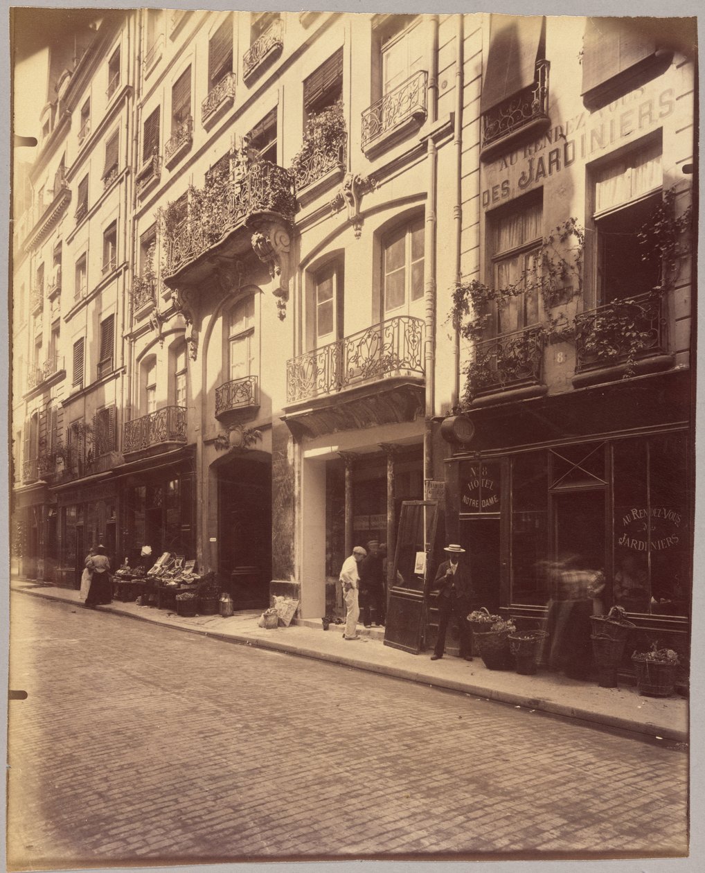 Rue du Petit-Pont door Eugène Atget