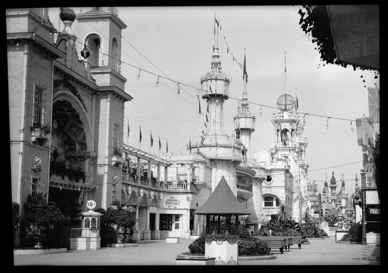 Luna Park, 1909 door Eugene Wemlinger