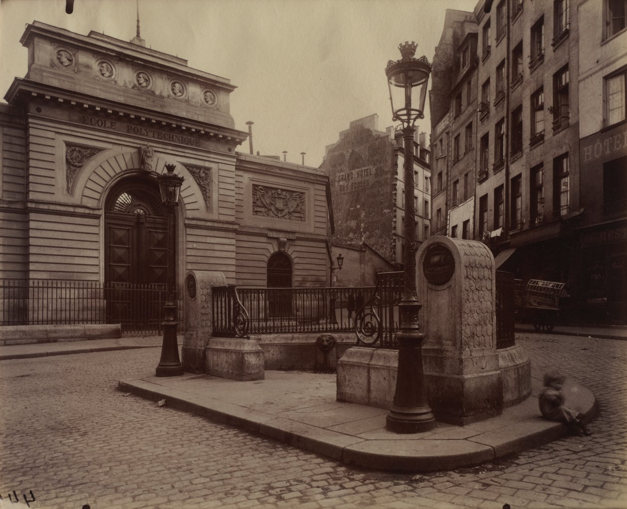 Fontein van de L