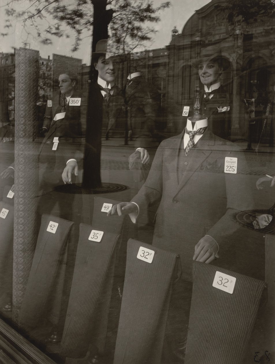Mannenkleding door Eugène Atget