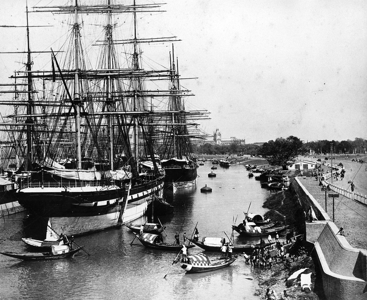 Dokken van Calcutta, ca. 1880 door European Photographer