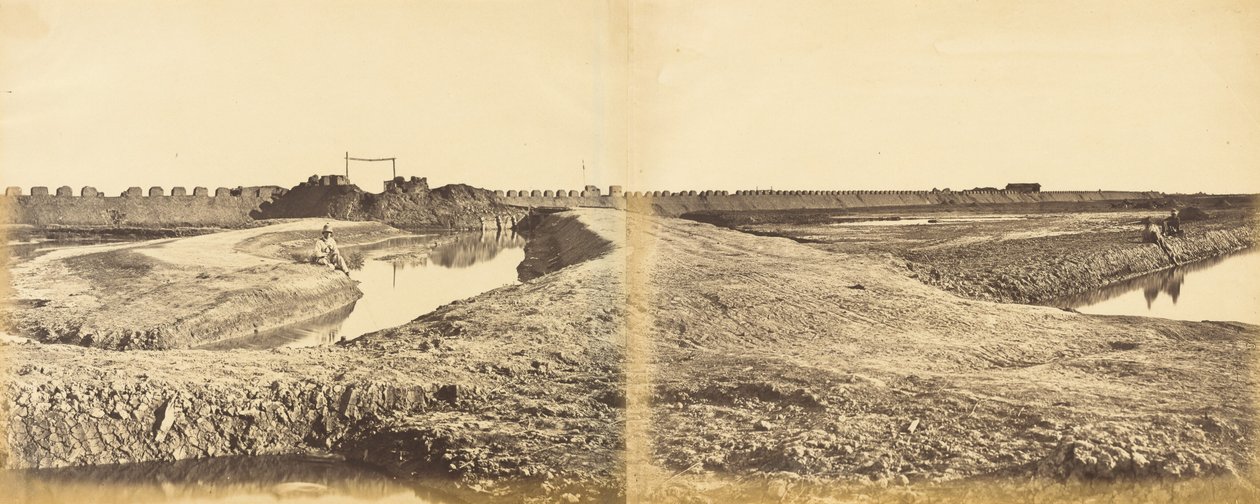 Tangkoo Fort na de verovering, met de Franse en Engelse ingang, 10 augustus 1860, 1860 door Felice Beato