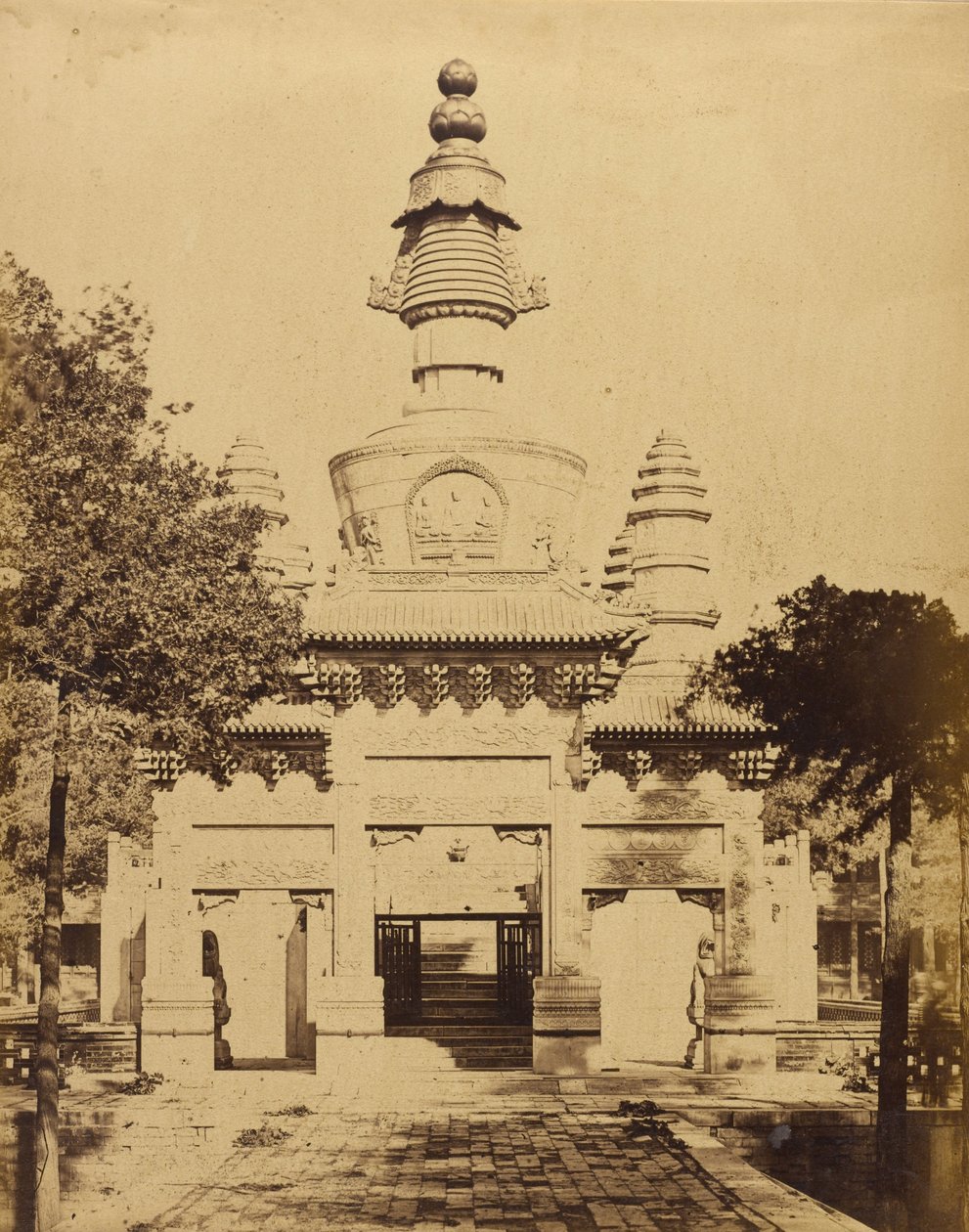 Tibetaanse Monument in de Lama-tempel bij Peking, augustus 1860 door Felice Beato