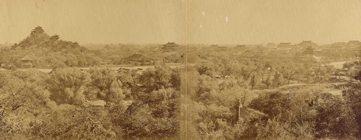 Uitzicht op het keizerlijk winterpaleis, Peking, met de kunstmatige molen, 29 oktober 1860 door Felice Beato