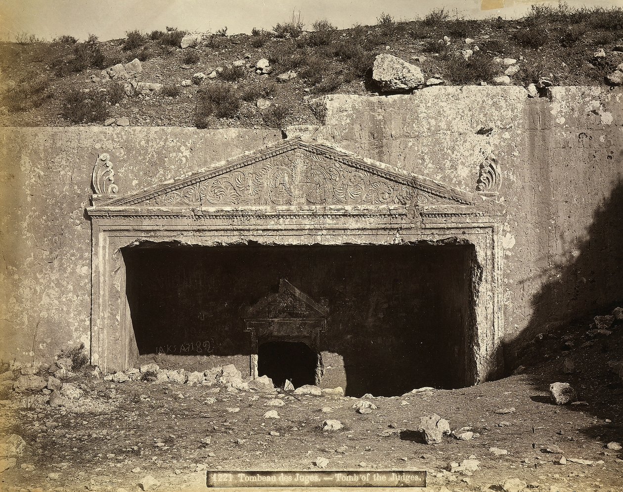 Ingang van het graf van de Judeërs, in Jeruzalem door Félix Bonfils